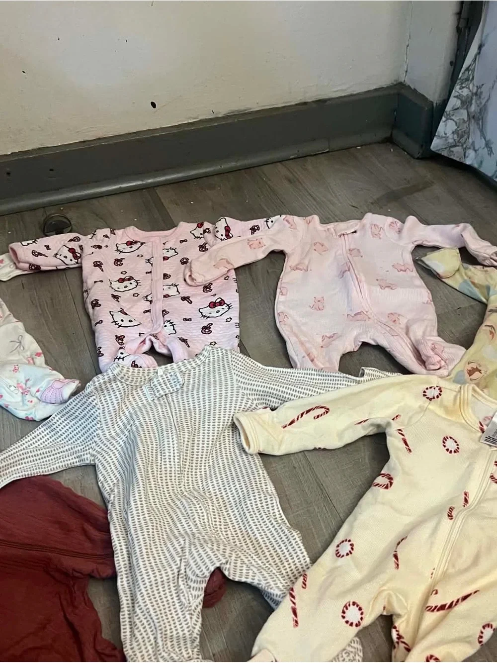 🌸 Baby Girl Newborn Clothing Bundle 26 Pieces Like New 🌸